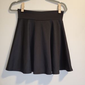 Plain Black Skirt Size M
